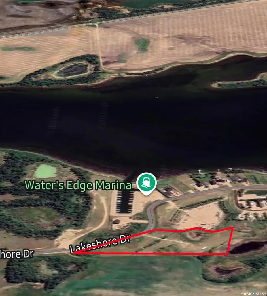 212 Lucien Lakeshore Drive Three Lakes Rm No. 400 SK S0K 2X0