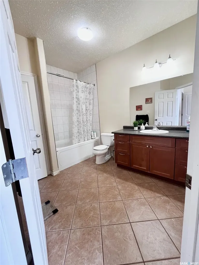 211 20th Street W Prince Albert SK S6V 4G5