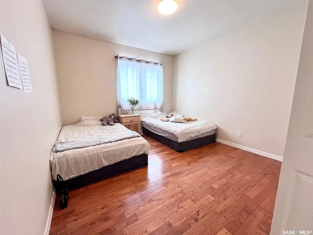 211 20th Street W Prince Albert SK S6V 4G5