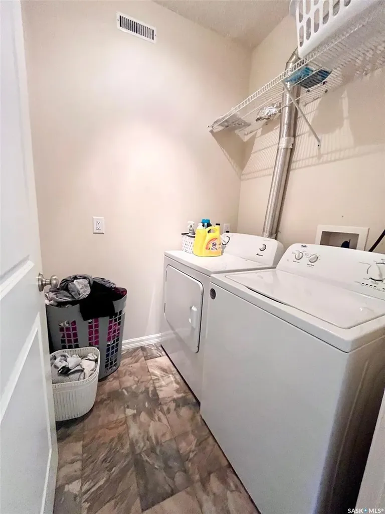 211 20th Street W Prince Albert SK S6V 4G5