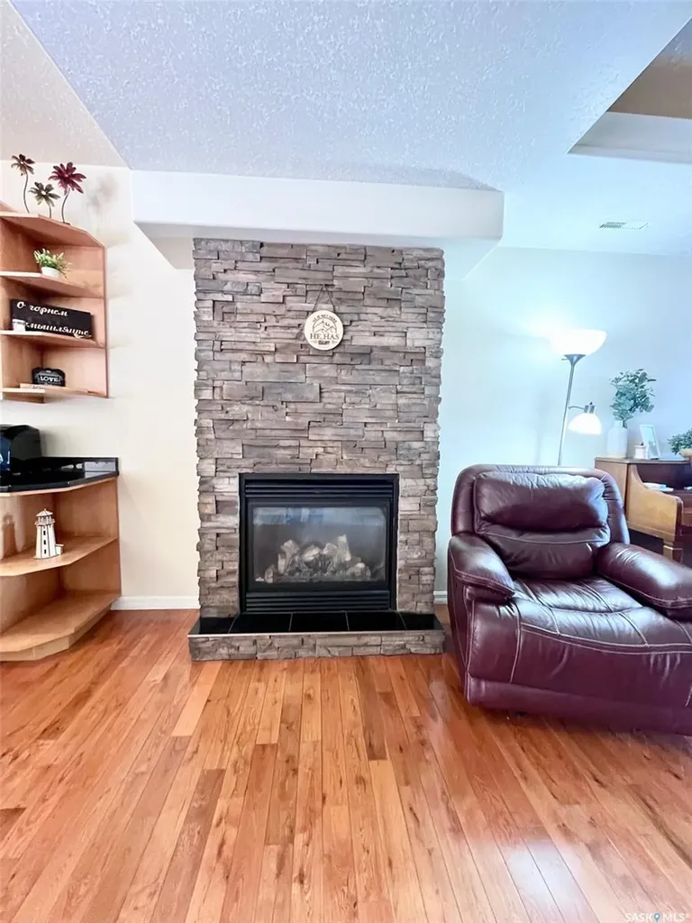 211 20th Street W Prince Albert SK S6V 4G5