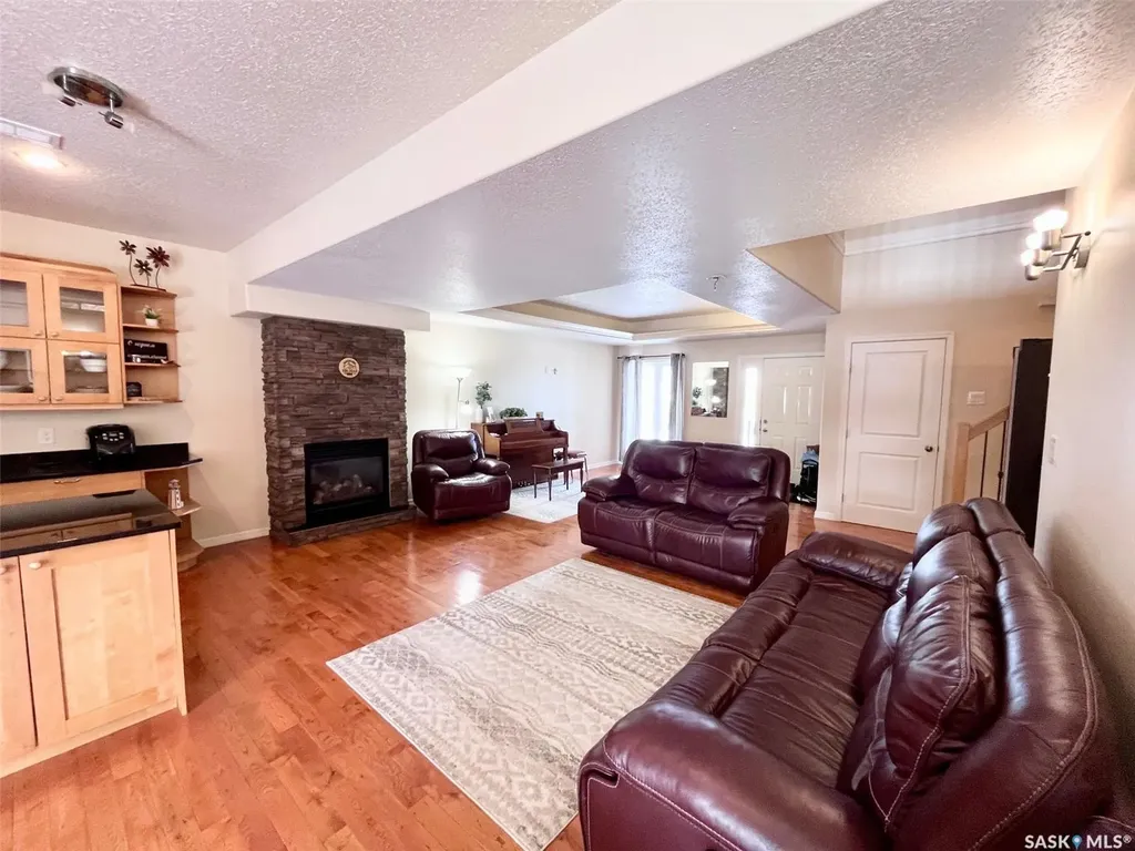 211 20th Street W Prince Albert SK S6V 4G5