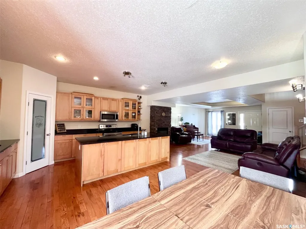 211 20th Street W Prince Albert SK S6V 4G5
