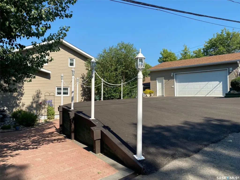 191 Katepwa Road Katepwa Beach SK S0G 2Y0
