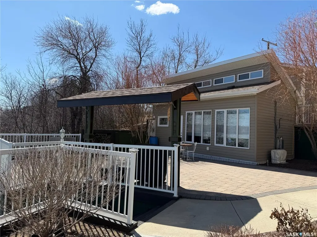 191 Katepwa Road Katepwa Beach SK S0G 2Y0