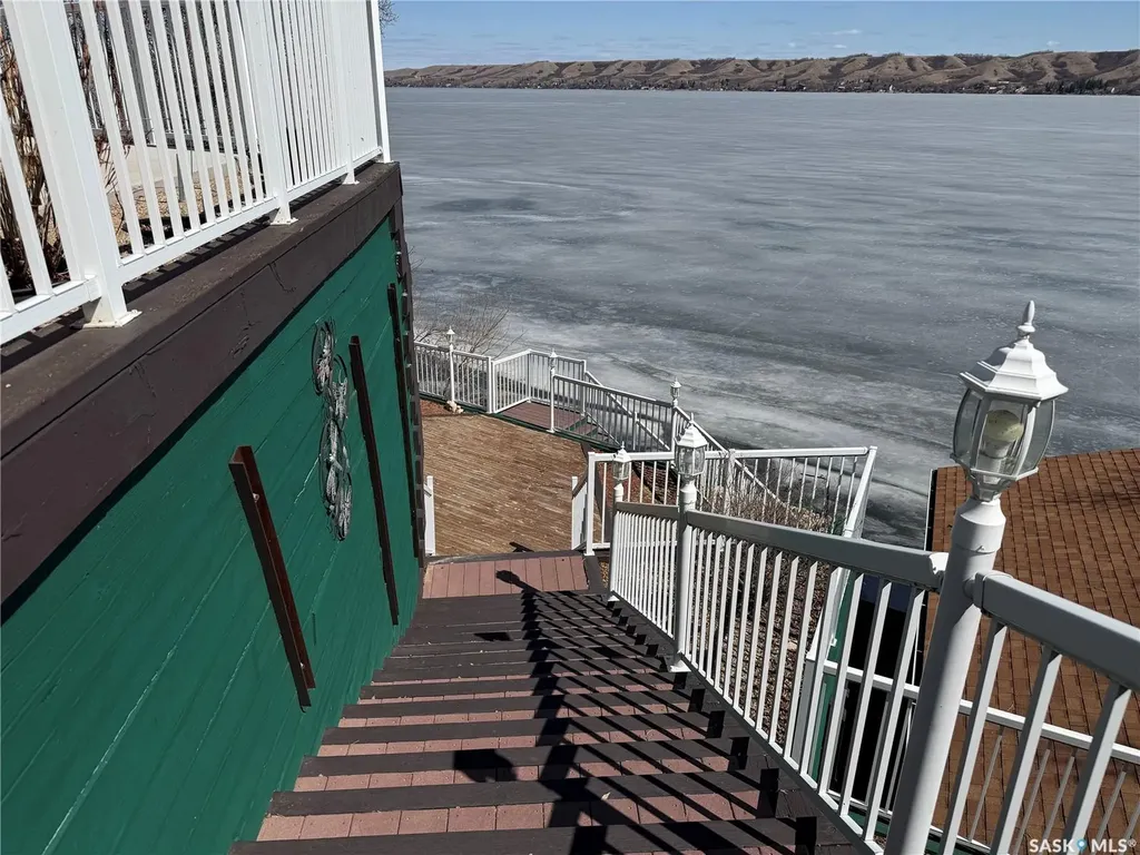 191 Katepwa Road Katepwa Beach SK S0G 2Y0