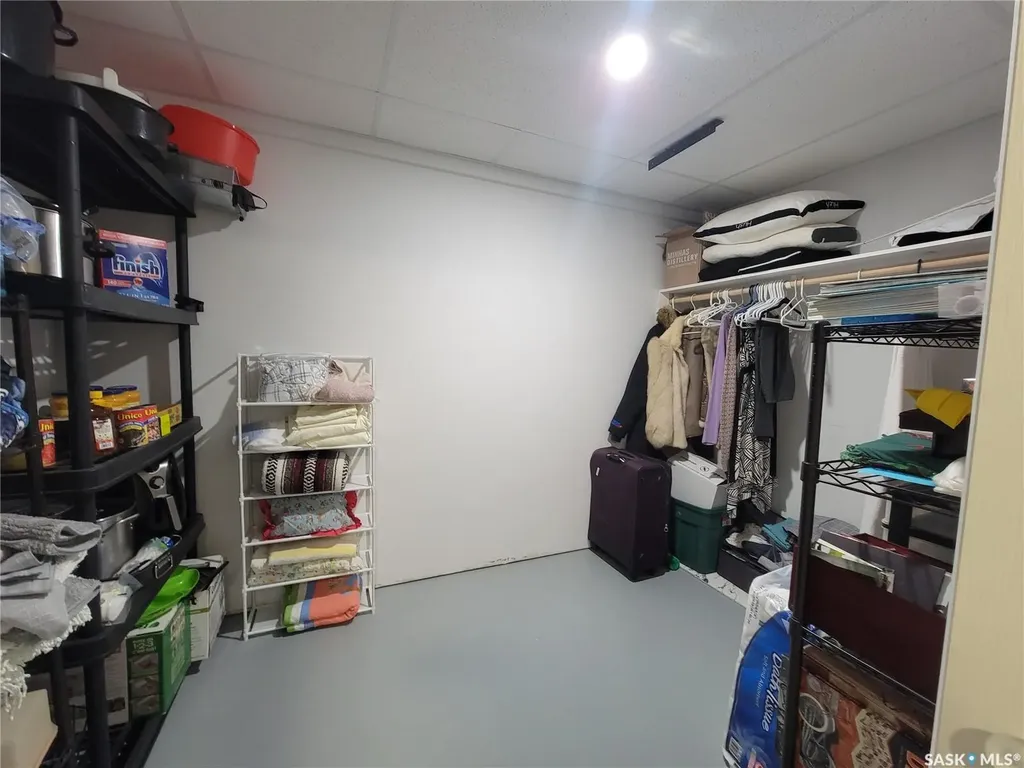 214 1st Avenue W Maidstone SK S0M 1M0