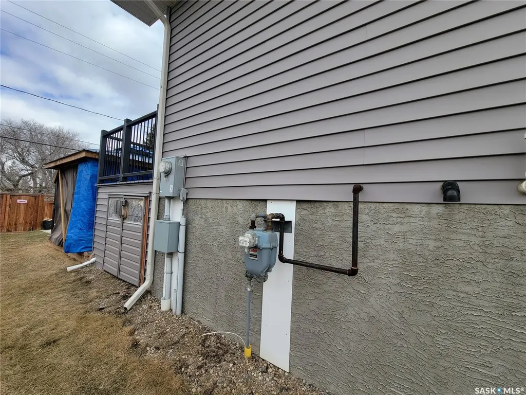 214 1st Avenue W Maidstone SK S0M 1M0