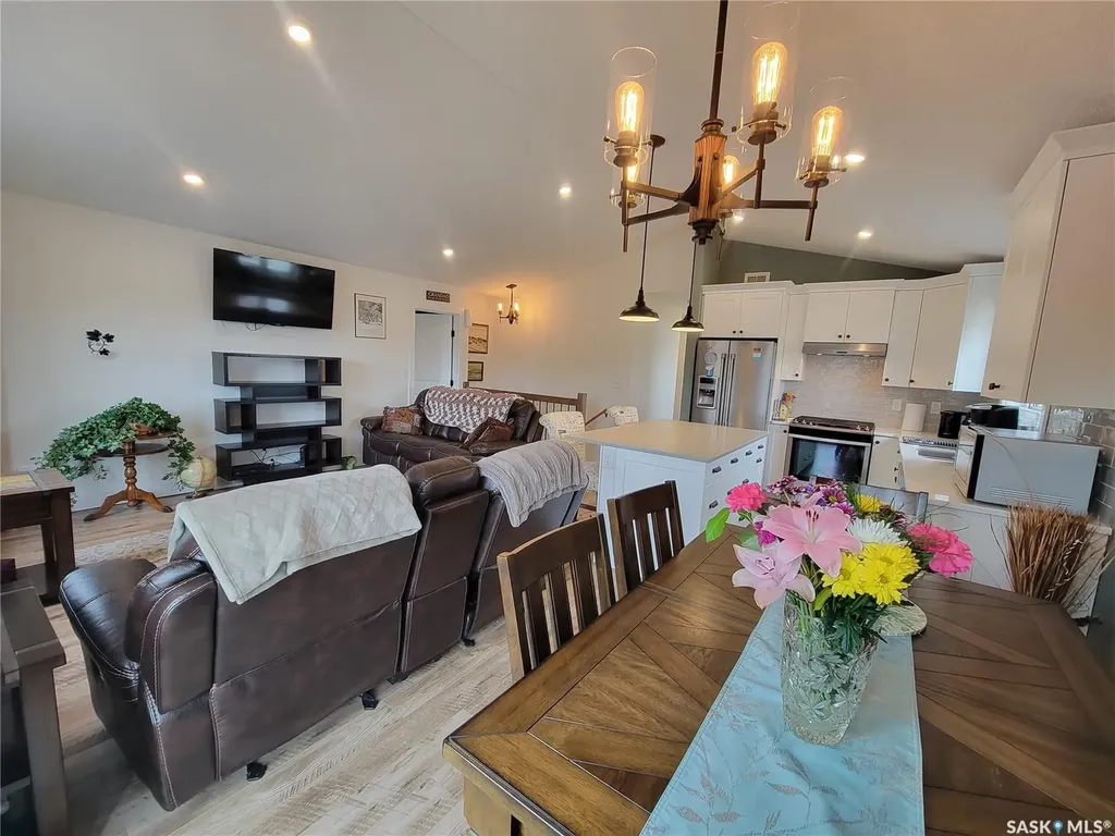 214 1st Avenue W Maidstone SK S0M 1M0