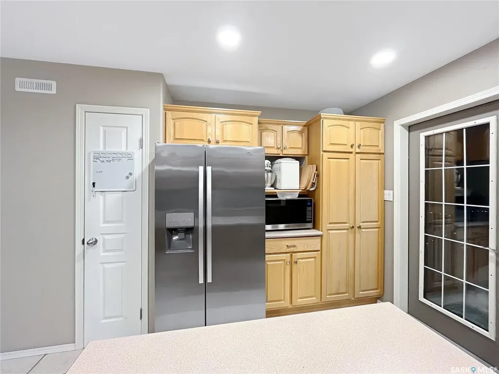 27 Carment Place Prince Albert SK S6V 8A2