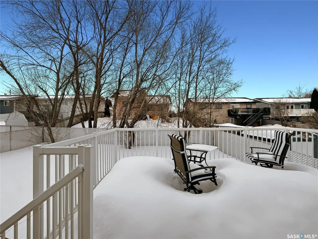 27 Carment Place Prince Albert SK S6V 8A2