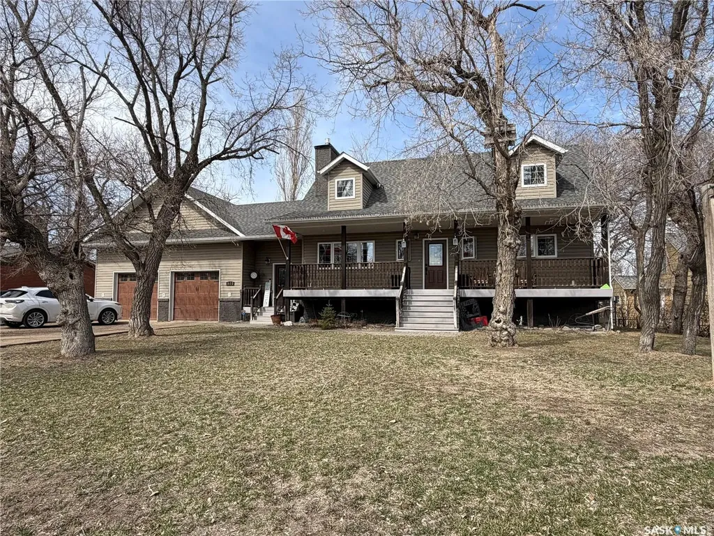 809 Spencer Street Carnduff SK S0C 0S0