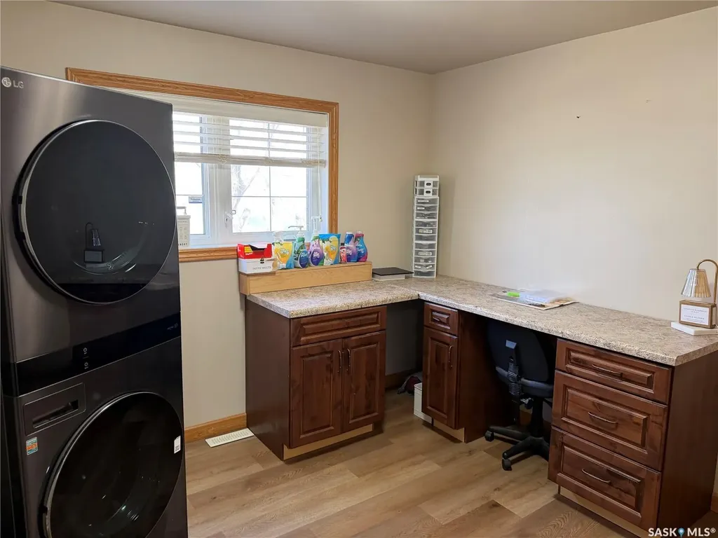 809 Spencer Street Carnduff SK S0C 0S0
