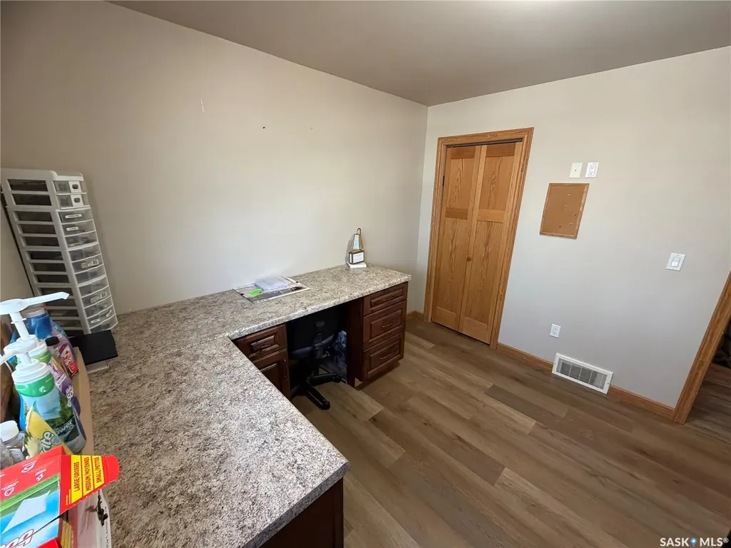 809 Spencer Street Carnduff SK S0C 0S0