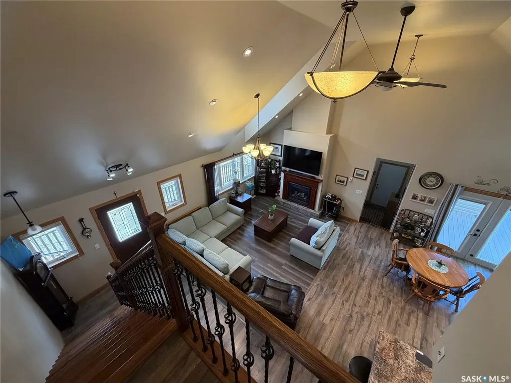 809 Spencer Street Carnduff SK S0C 0S0