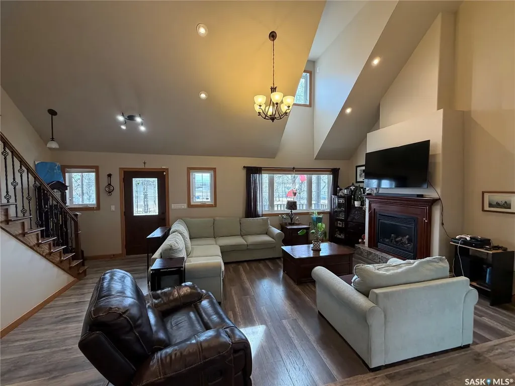 809 Spencer Street Carnduff SK S0C 0S0