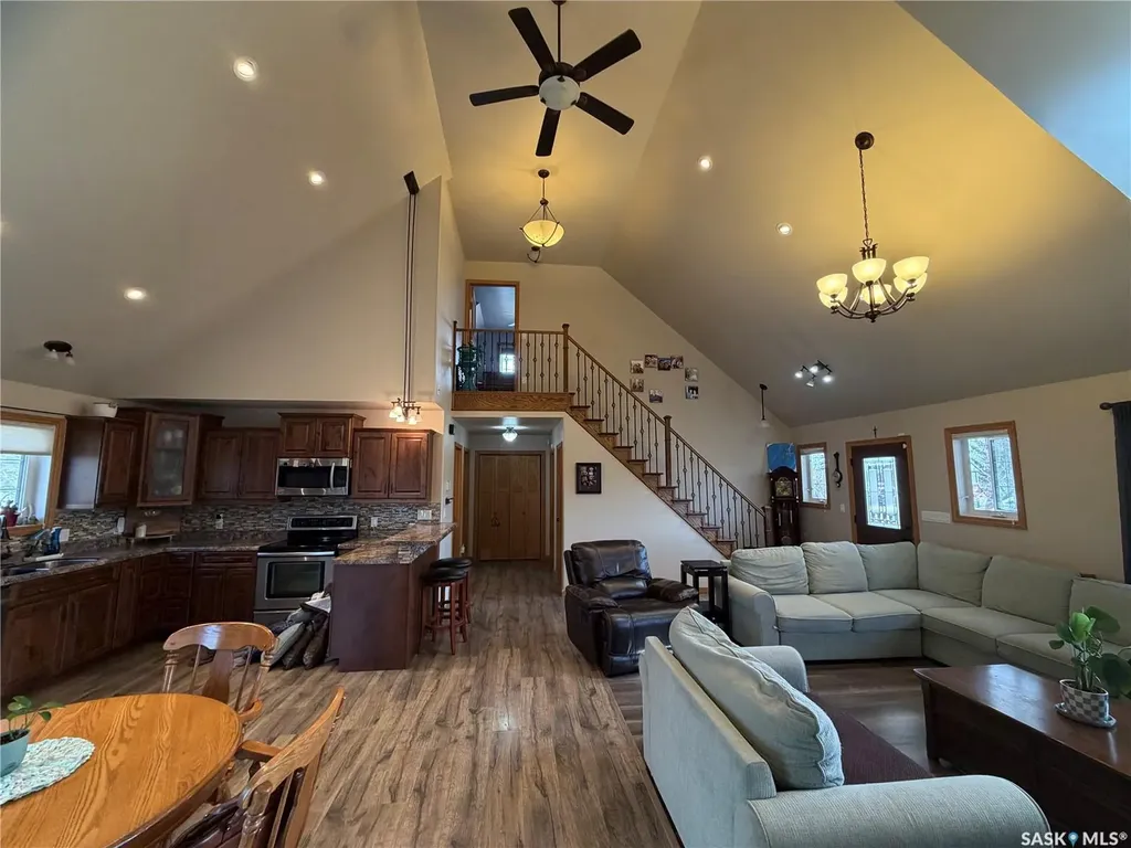 809 Spencer Street Carnduff SK S0C 0S0