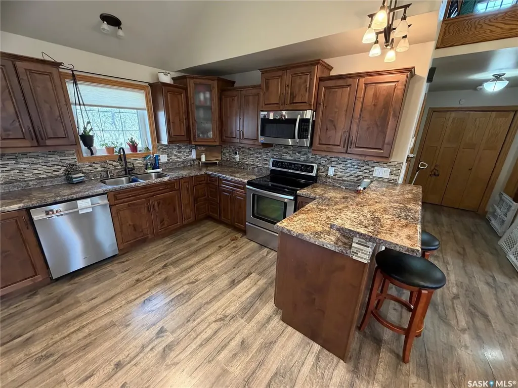 809 Spencer Street Carnduff SK S0C 0S0