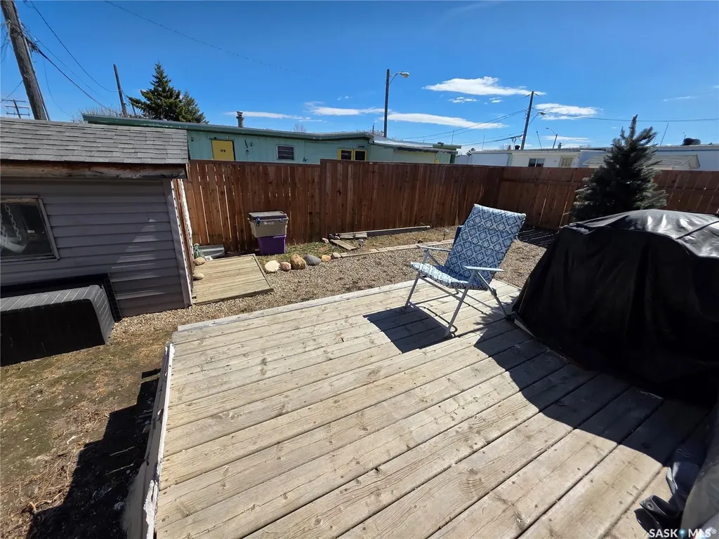 73 Robert Street W Swift Current SK S9H 3S8