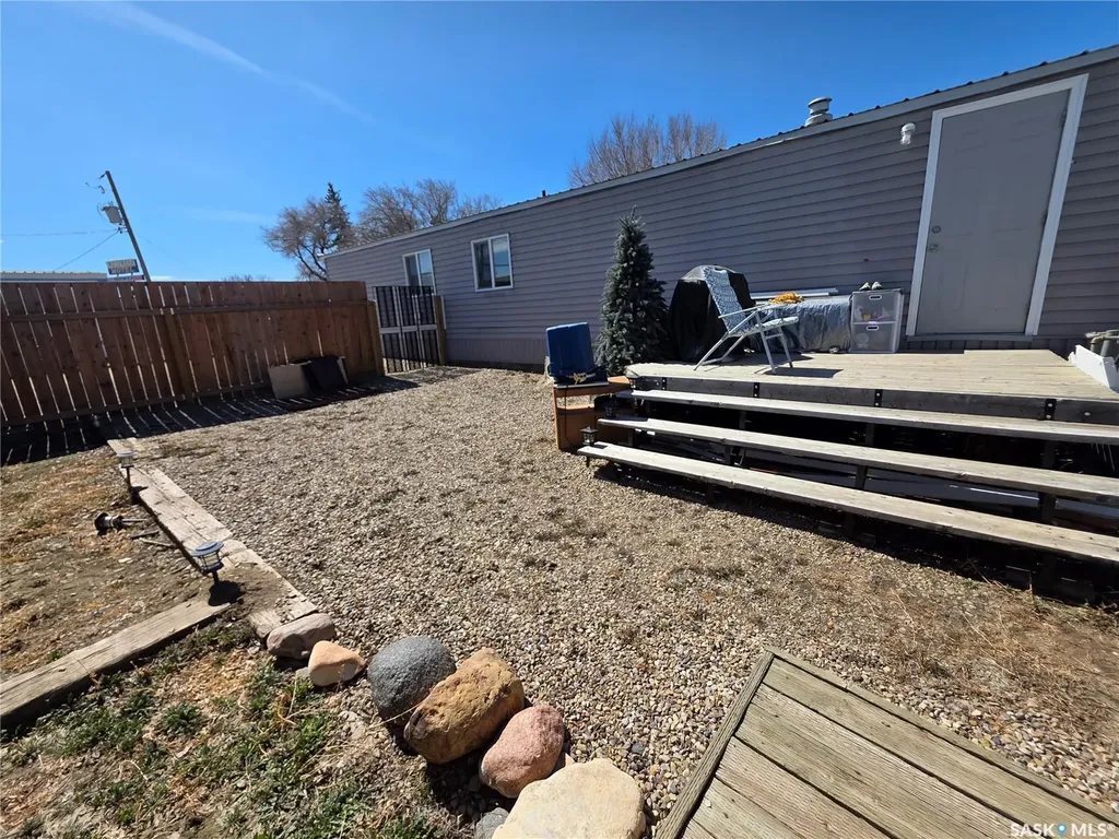 73 Robert Street W Swift Current SK S9H 3S8