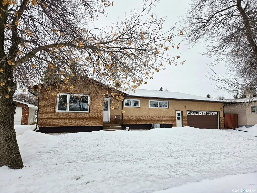 1127 Asquith Drive Esterhazy SK S0A 0X0