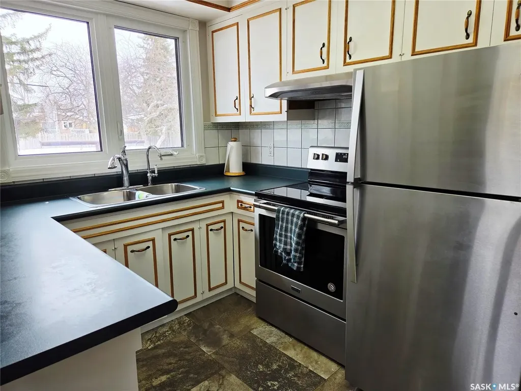 1127 Asquith Drive Esterhazy SK S0A 0X0