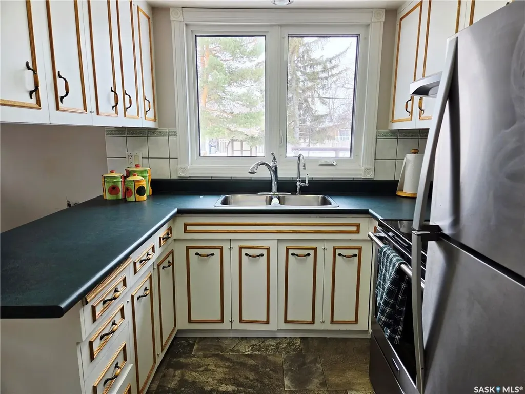 1127 Asquith Drive Esterhazy SK S0A 0X0