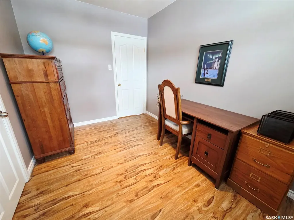 1127 Asquith Drive Esterhazy SK S0A 0X0