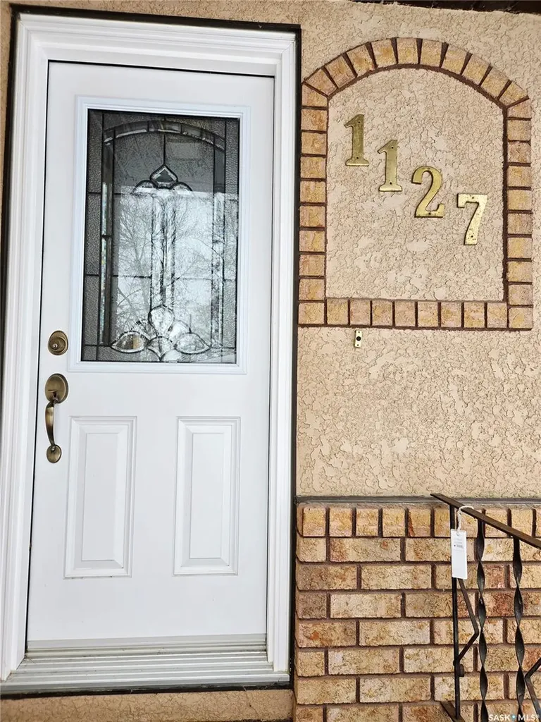 1127 Asquith Drive Esterhazy SK S0A 0X0