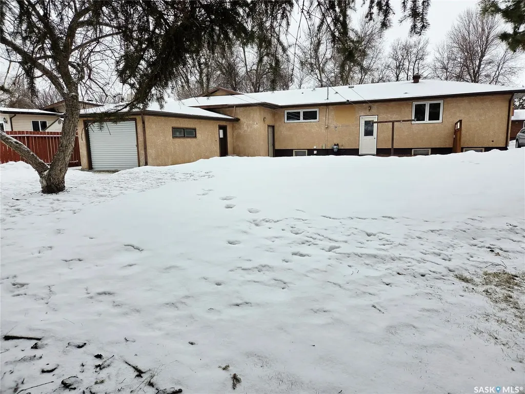 1127 Asquith Drive Esterhazy SK S0A 0X0