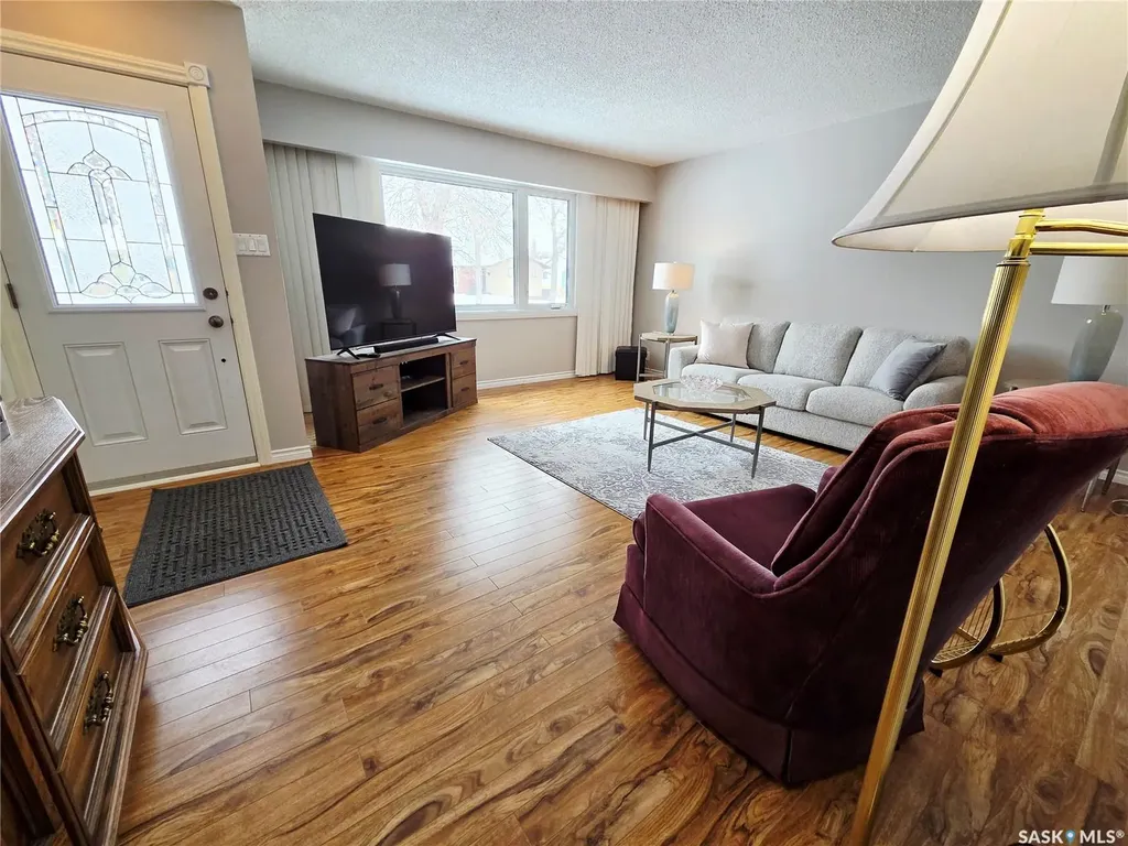 1127 Asquith Drive Esterhazy SK S0A 0X0