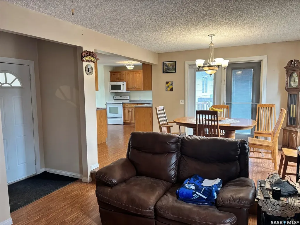 141 Stewart Crescent Kindersley SK S0L 1S1