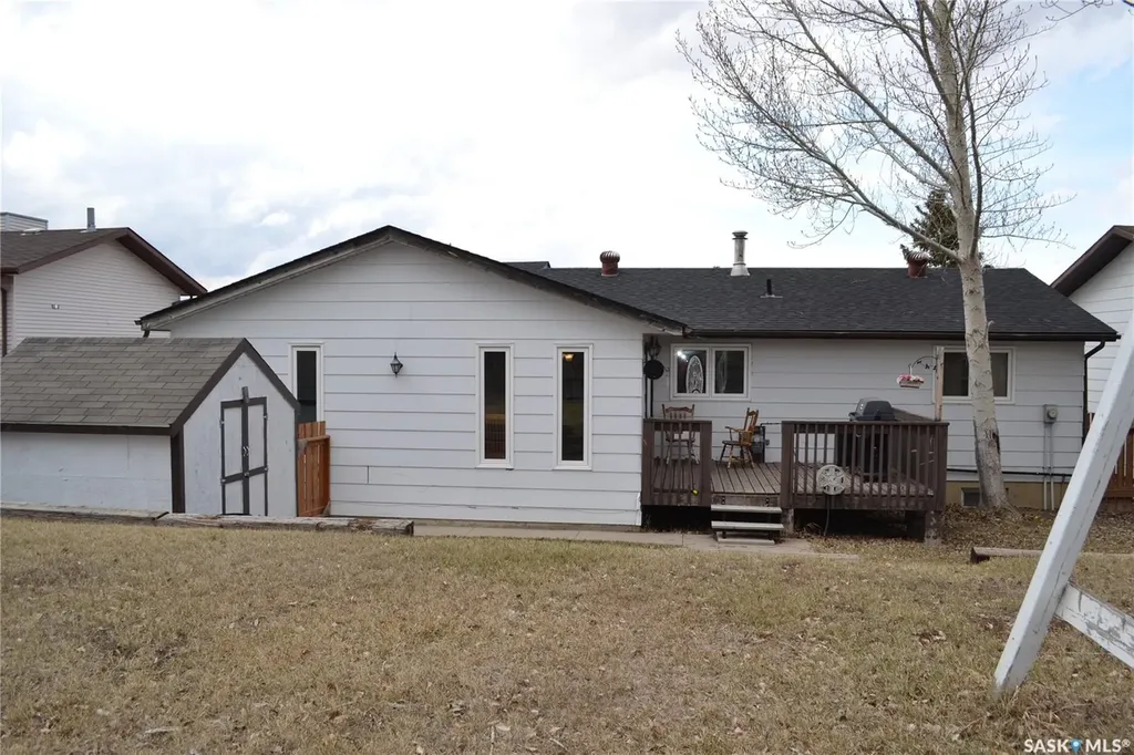 141 Stewart Crescent Kindersley SK S0L 1S1