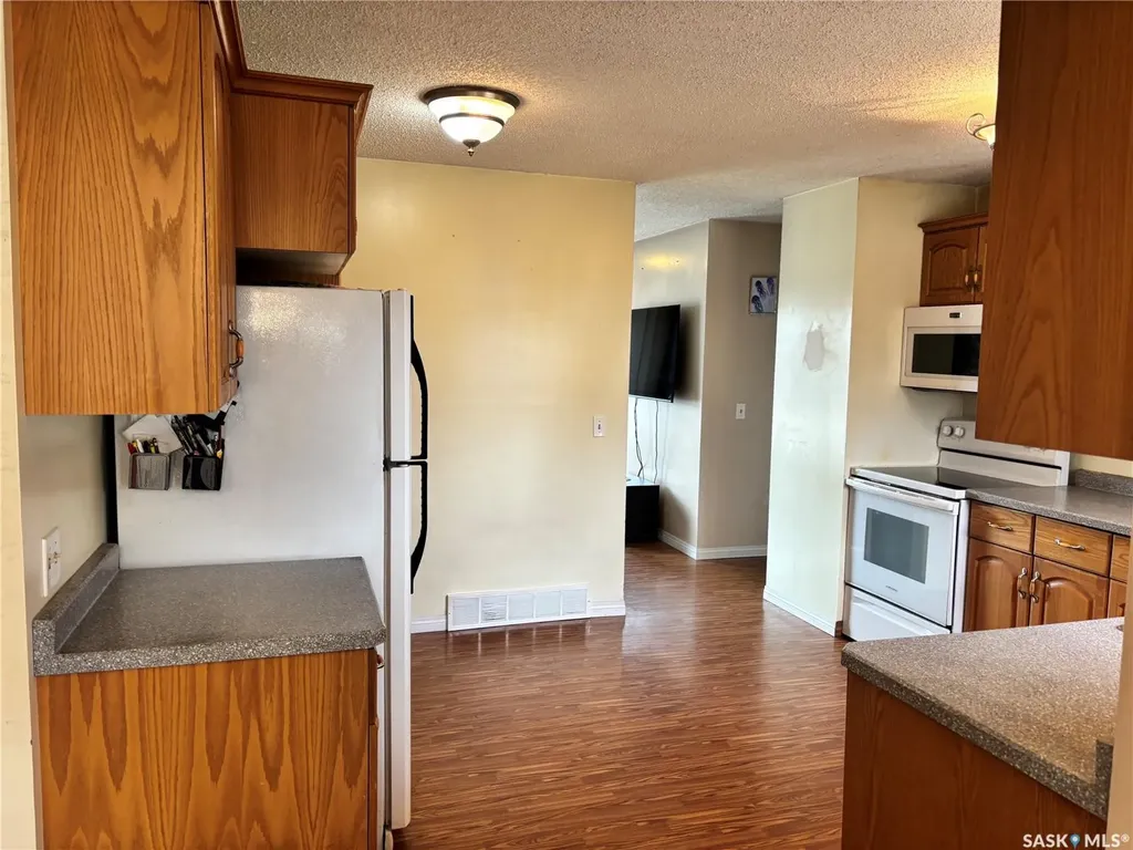 141 Stewart Crescent Kindersley SK S0L 1S1