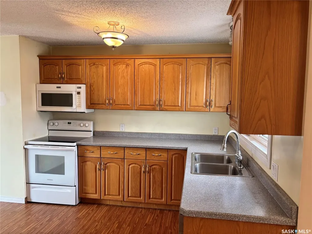 141 Stewart Crescent Kindersley SK S0L 1S1