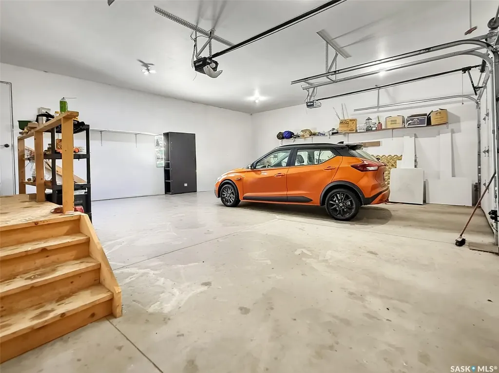 808 Chaplin Street Swift Current SK S9H 1J5