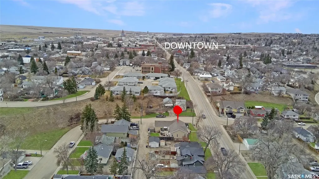 808 Chaplin Street Swift Current SK S9H 1J5