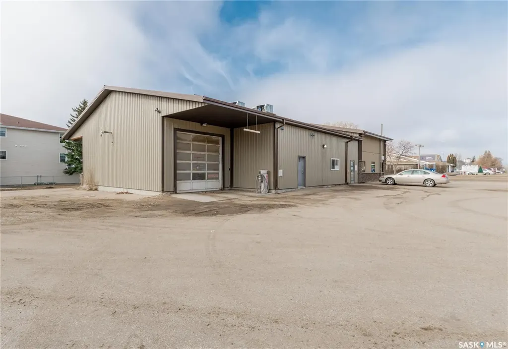 401 Centre Street Regina Beach SK S0G 4C0