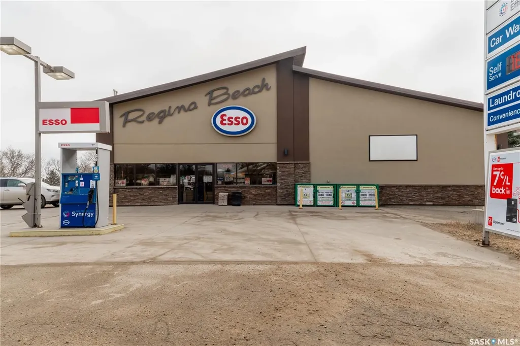 401 Centre Street Regina Beach SK S0G 4C0