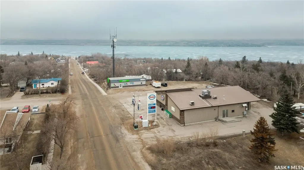 401 Centre Street Regina Beach SK S0G 4C0