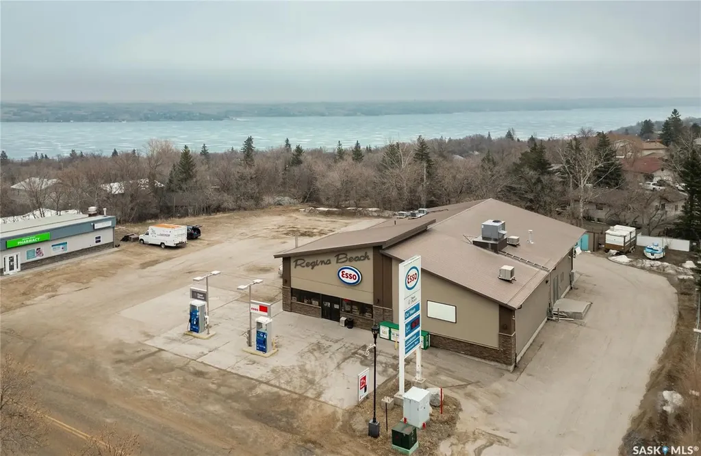 401 Centre Street Regina Beach SK S0G 4C0