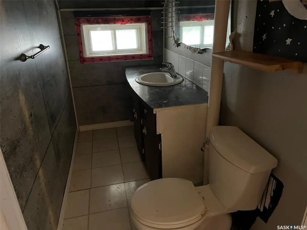 138 1st Avenue E Montmartre SK S0G 3M0