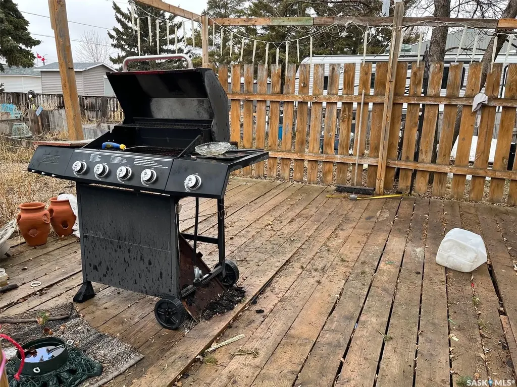 138 1st Avenue E Montmartre SK S0G 3M0