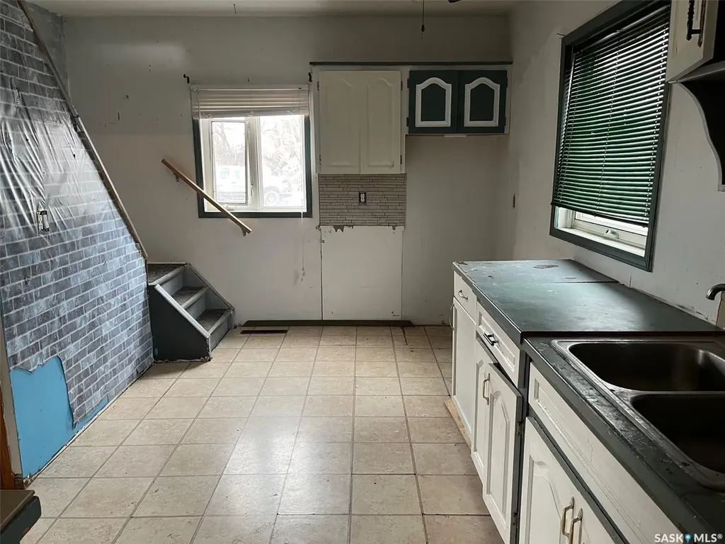 138 1st Avenue E Montmartre SK S0G 3M0
