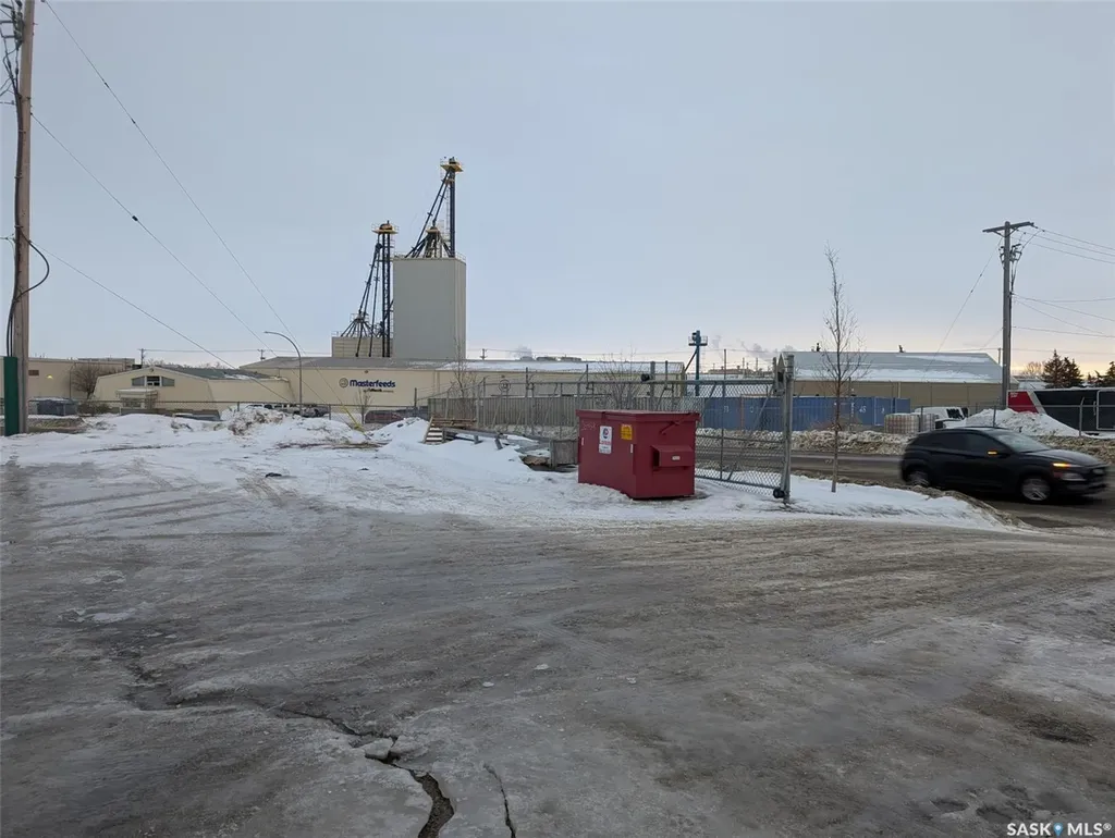 2435 Dudley Street Saskatoon SK S7M 5S9