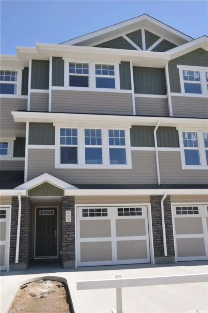 1220 Pringle Way Saskatoon SK S7T 0V4