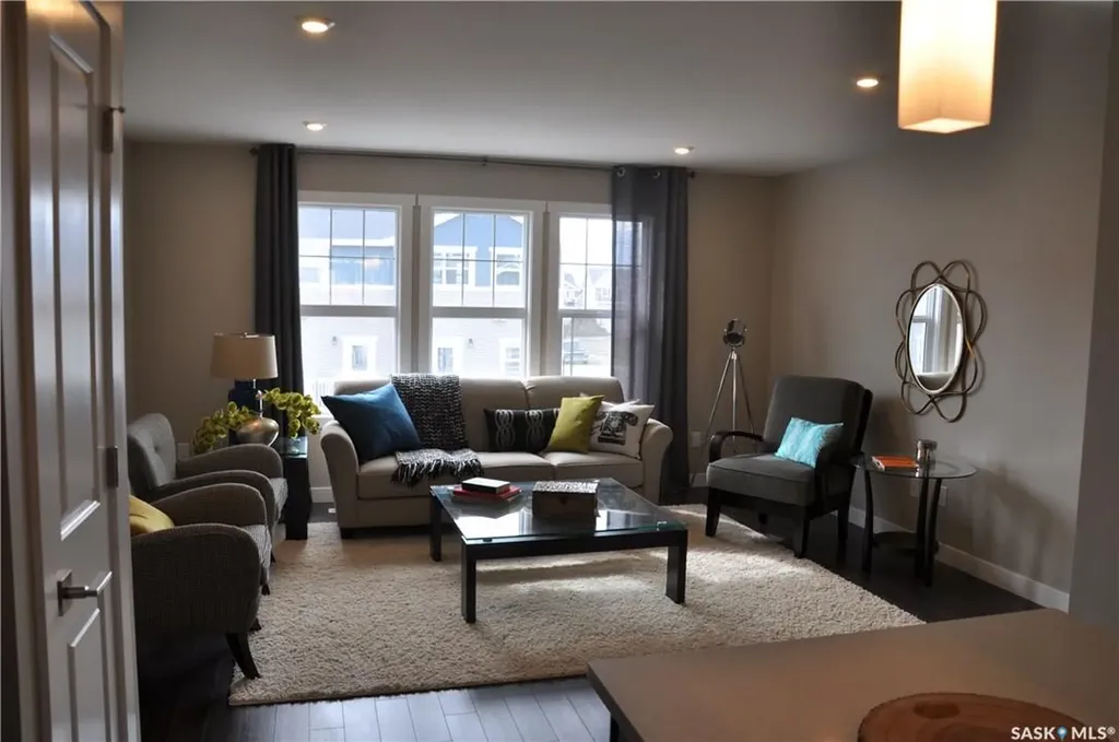 1220 Pringle Way Saskatoon SK S7T 0V4