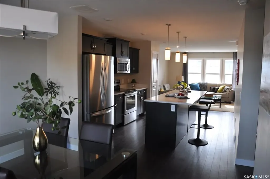 1220 Pringle Way Saskatoon SK S7T 0V4