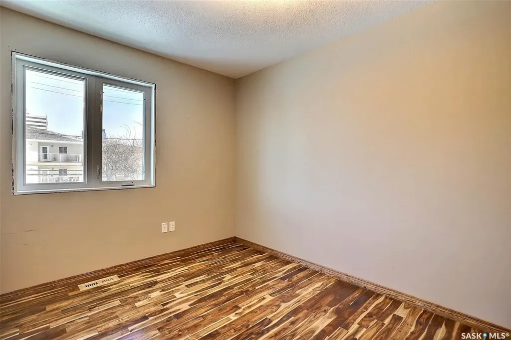 1928 St John Street Regina SK S4P 3C8