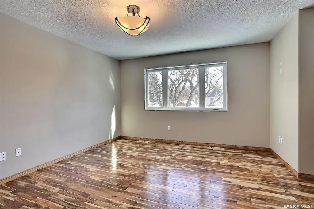 1928 St John Street Regina SK S4P 3C8